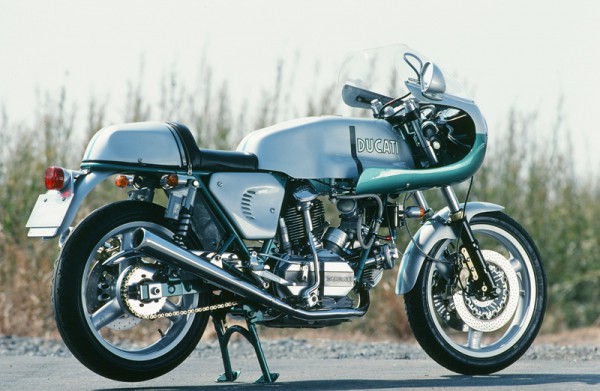 DUCATI 900SS | バイク・ヘルメットの塗装、デカール製作の夢工房ハイ